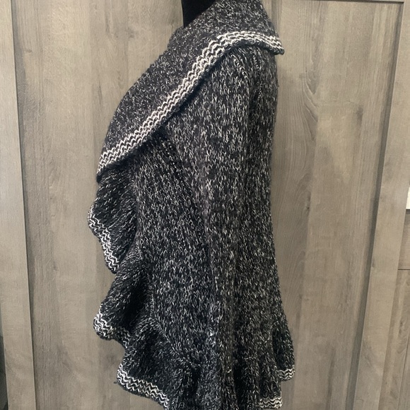 White House Black Market Knit Ruffled Cardigan Sweater Women's Size XS - Picture 6 of 8